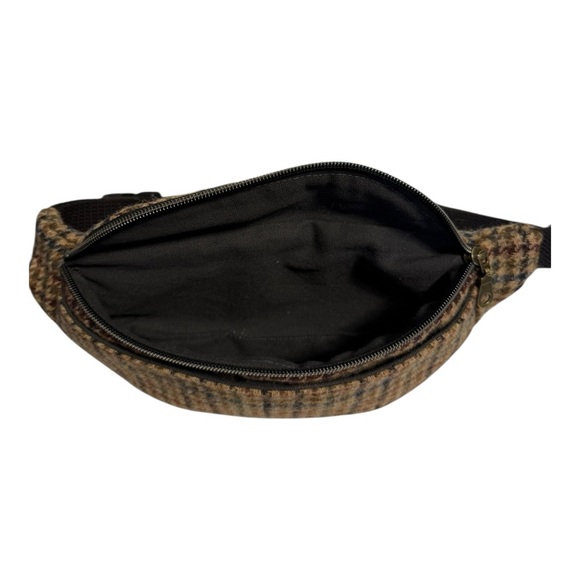 Wool Fanny Pack | Upcycled Harrison Tweed Zippered Pouch Hip Pack - Picture 3 of 7